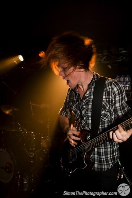 A Skylit Drive live
