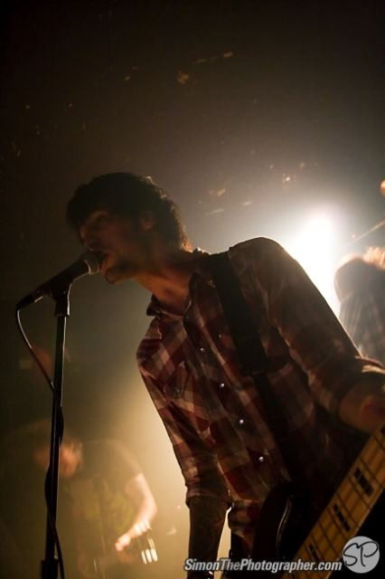 A Skylit Drive live