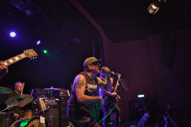 A Wilhelm Scream live