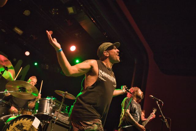 A Wilhelm Scream live