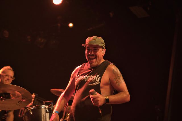 A Wilhelm Scream live