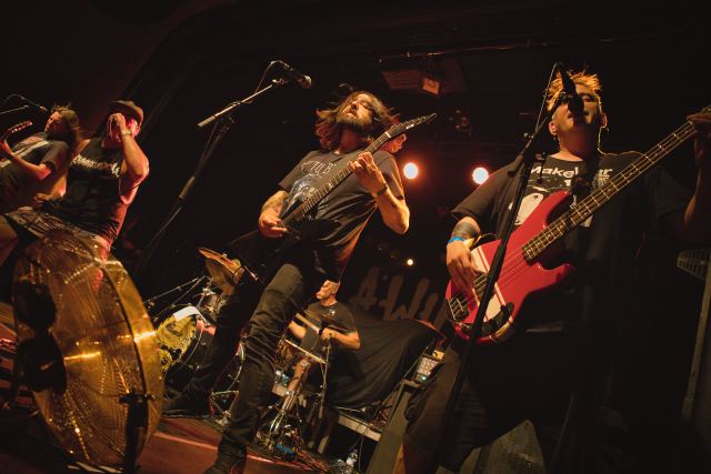 A Wilhelm Scream live