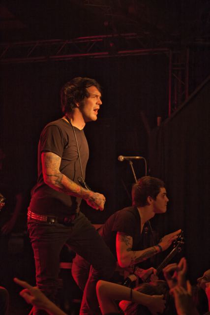 Alesana live