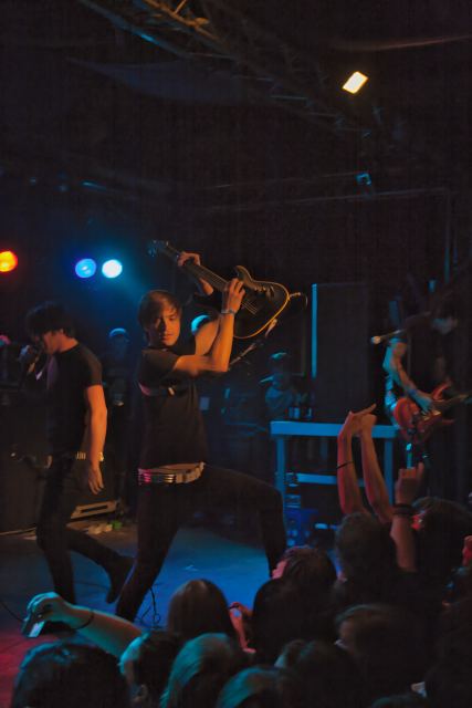 Alesana live