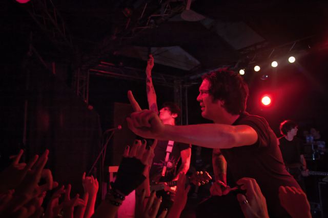 Alesana live