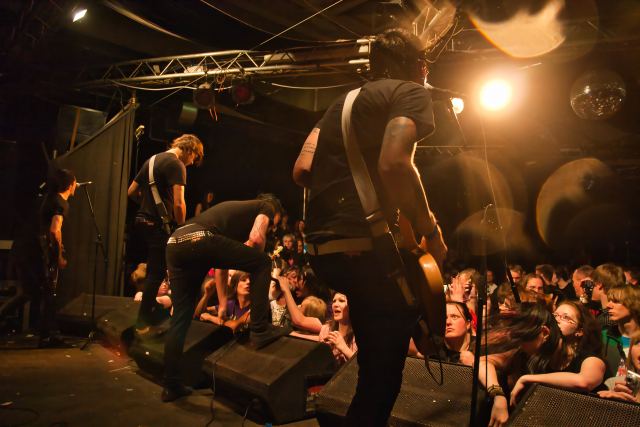 Alesana live