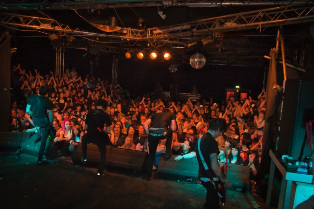 Alesana live