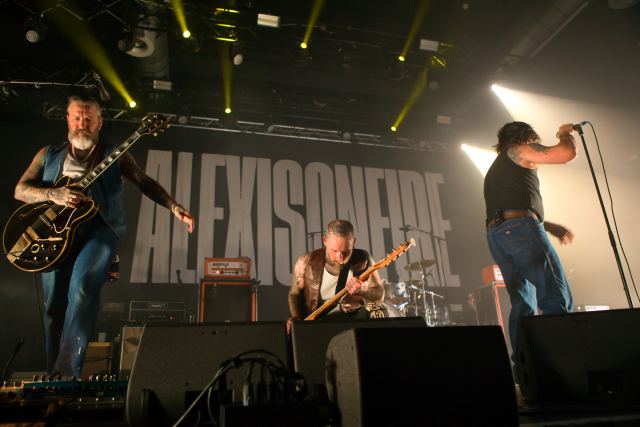 Alexisonfire live