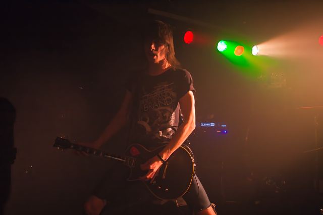 Asking Alexandria live