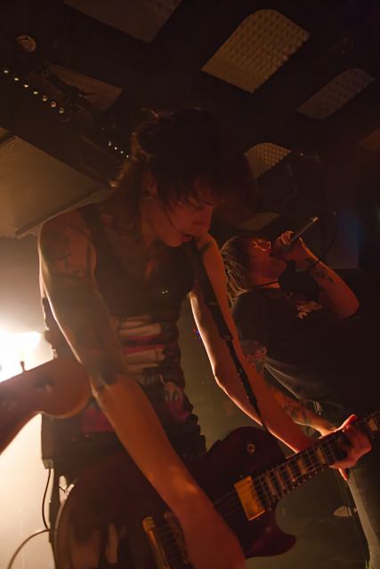 Asking Alexandria live