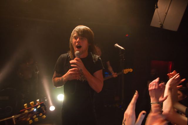 Asking Alexandria live
