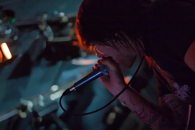 Asking Alexandria live