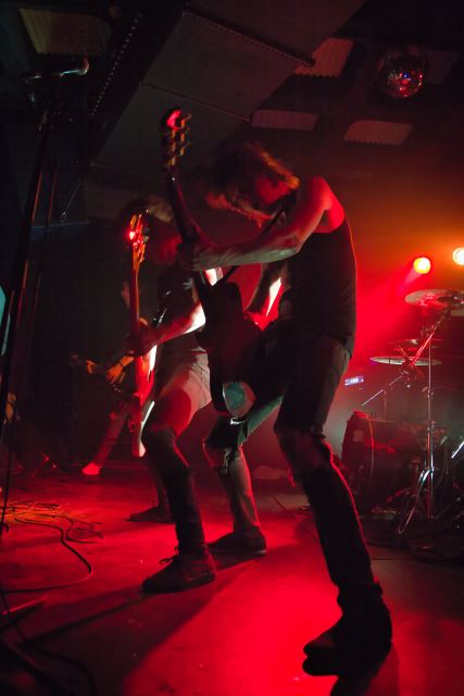 Asking Alexandria live