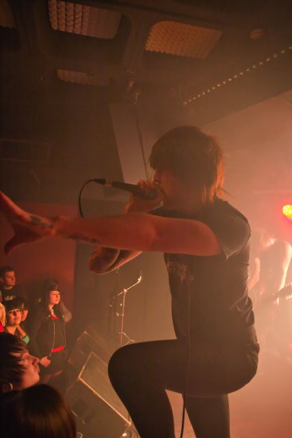 Asking Alexandria live