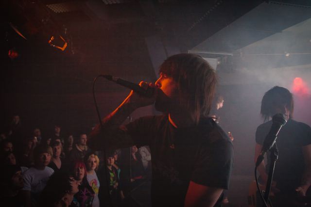 Asking Alexandria live