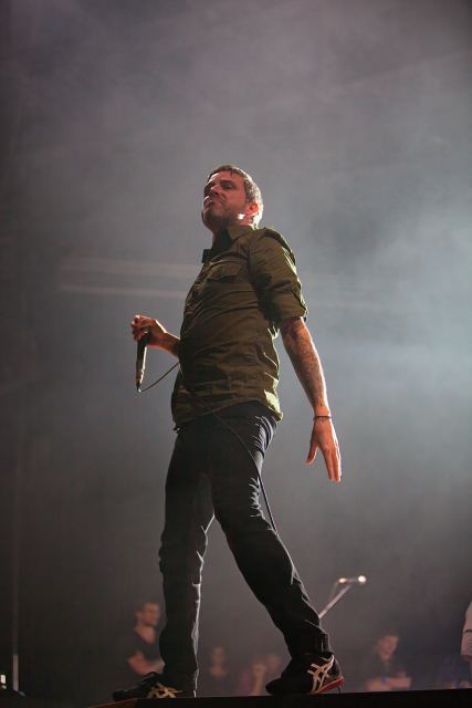 BoySetsFire live