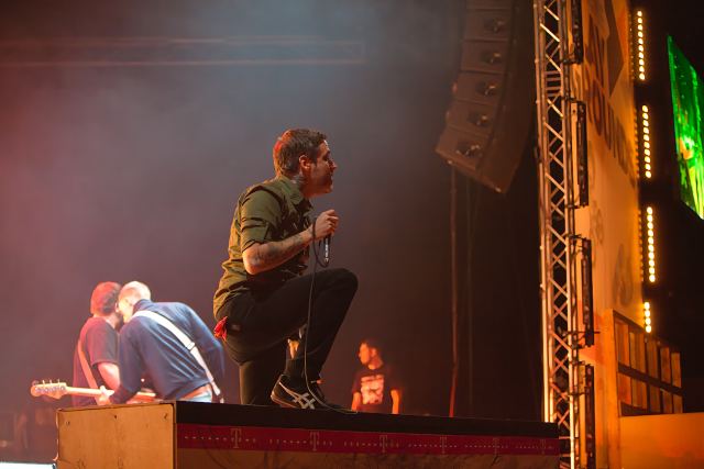 BoySetsFire live