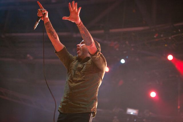 BoySetsFire live