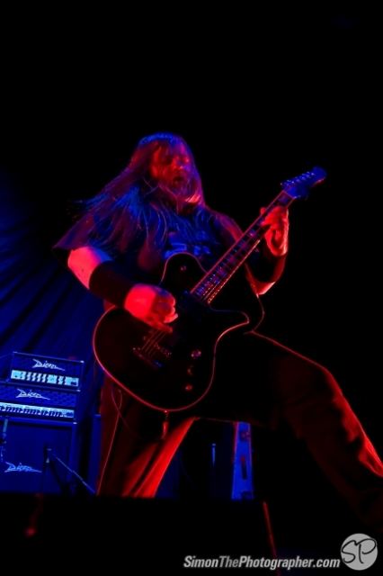 Cancer Bats live
