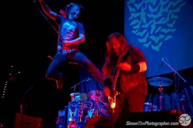Cancer Bats live