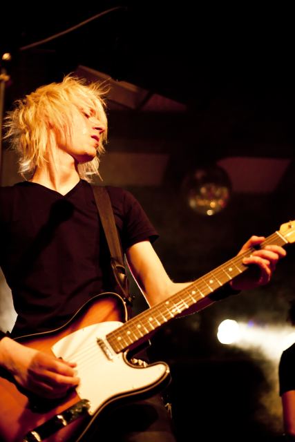 Destine live