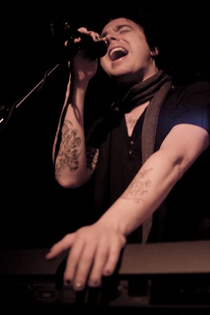 Destine live