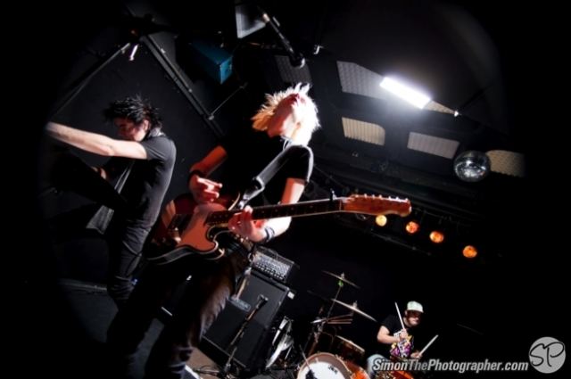 Destine live