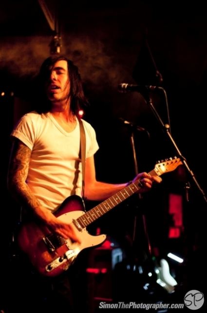 Destine live