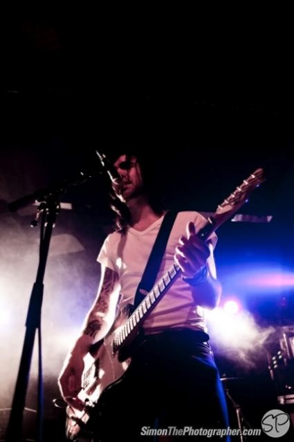 Destine live
