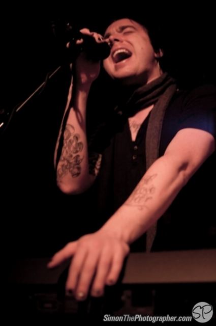 Destine live
