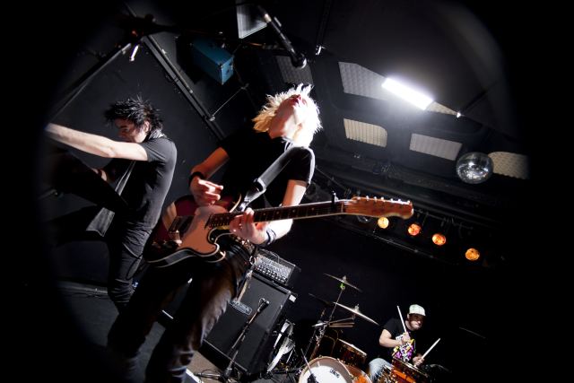 Destine live