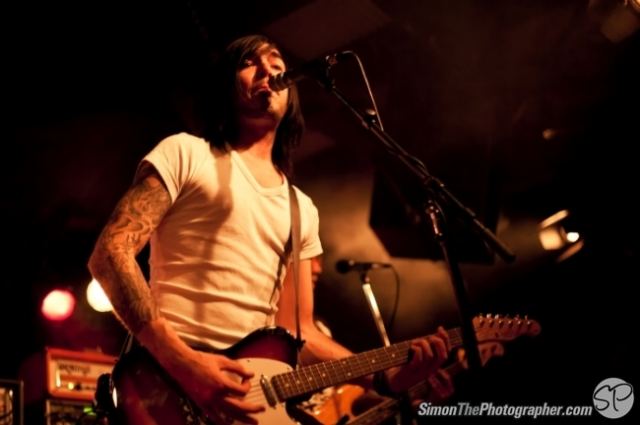 Destine live