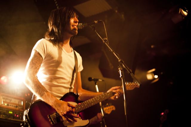 Destine live