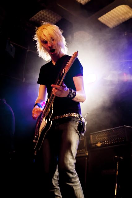 Destine live