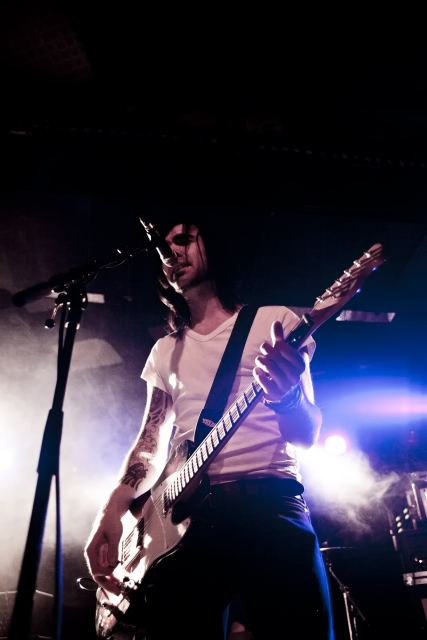 Destine live