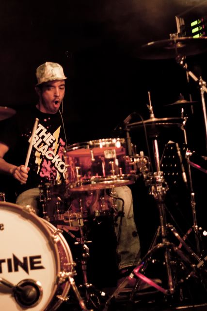 Destine live