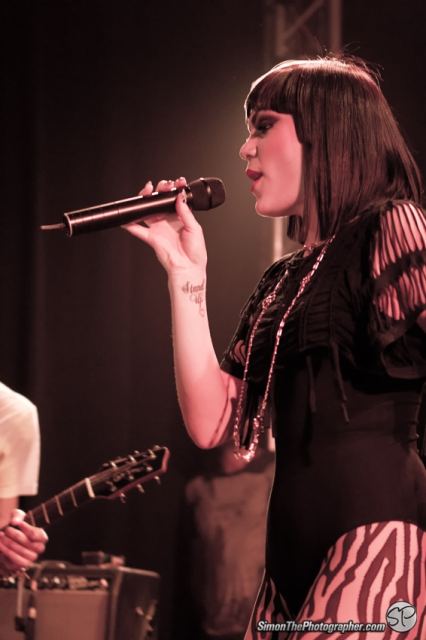 Jessie J live