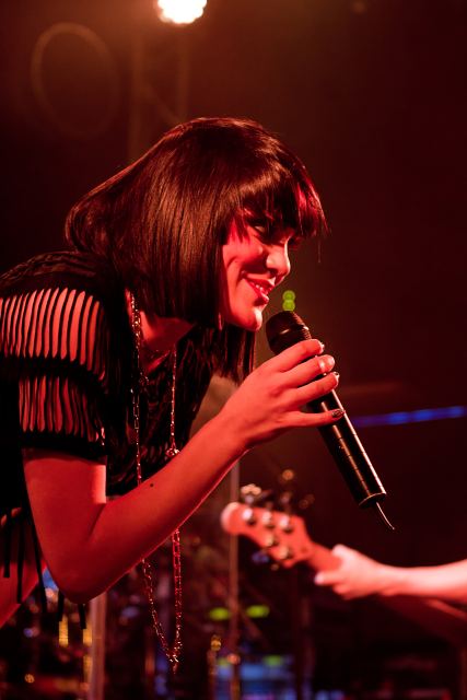 Jessie J live