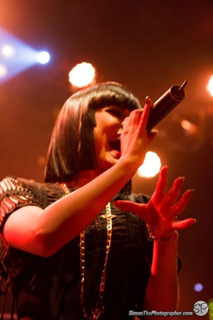 Jessie J live