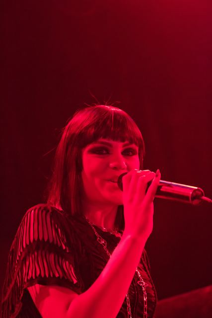 Jessie J live