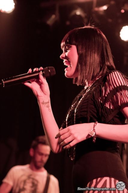 Jessie J live