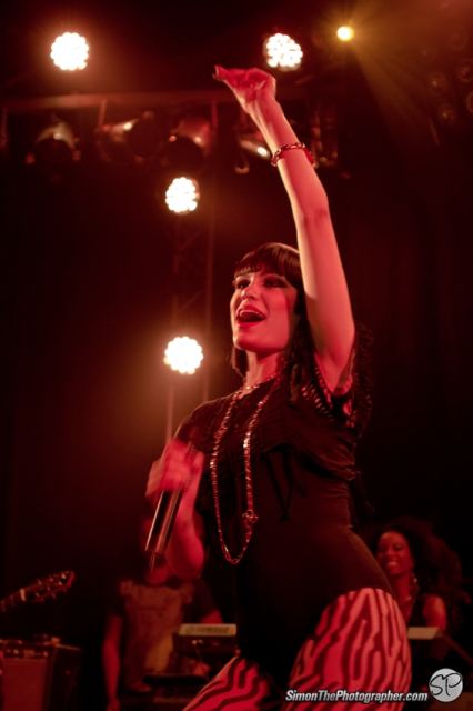 Jessie J live