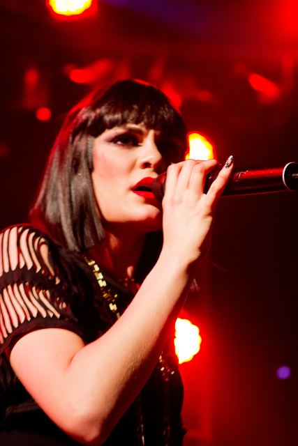 Jessie J live