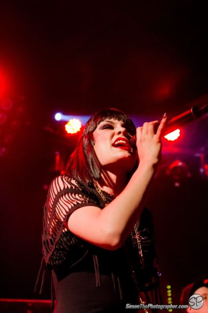 Jessie J live