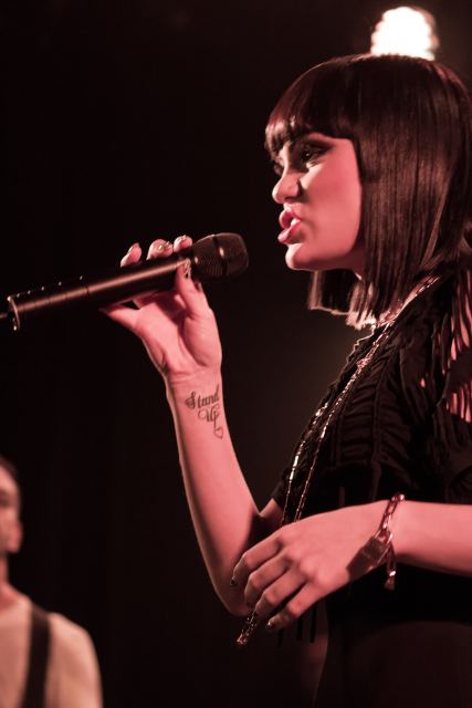 Jessie J live