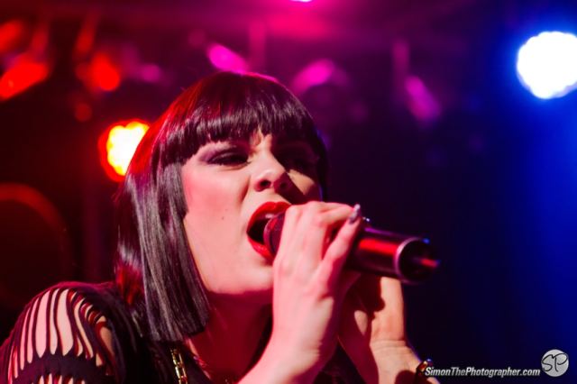 Jessie J live
