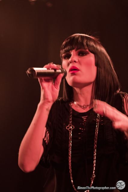 Jessie J live