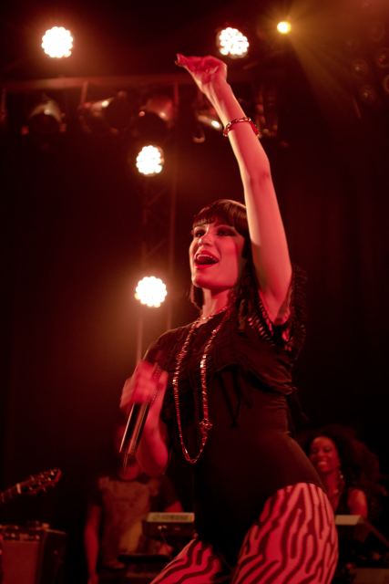 Jessie J live