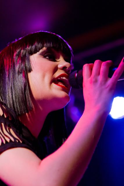 Jessie J live