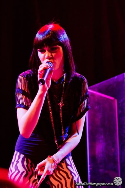 Jessie J live